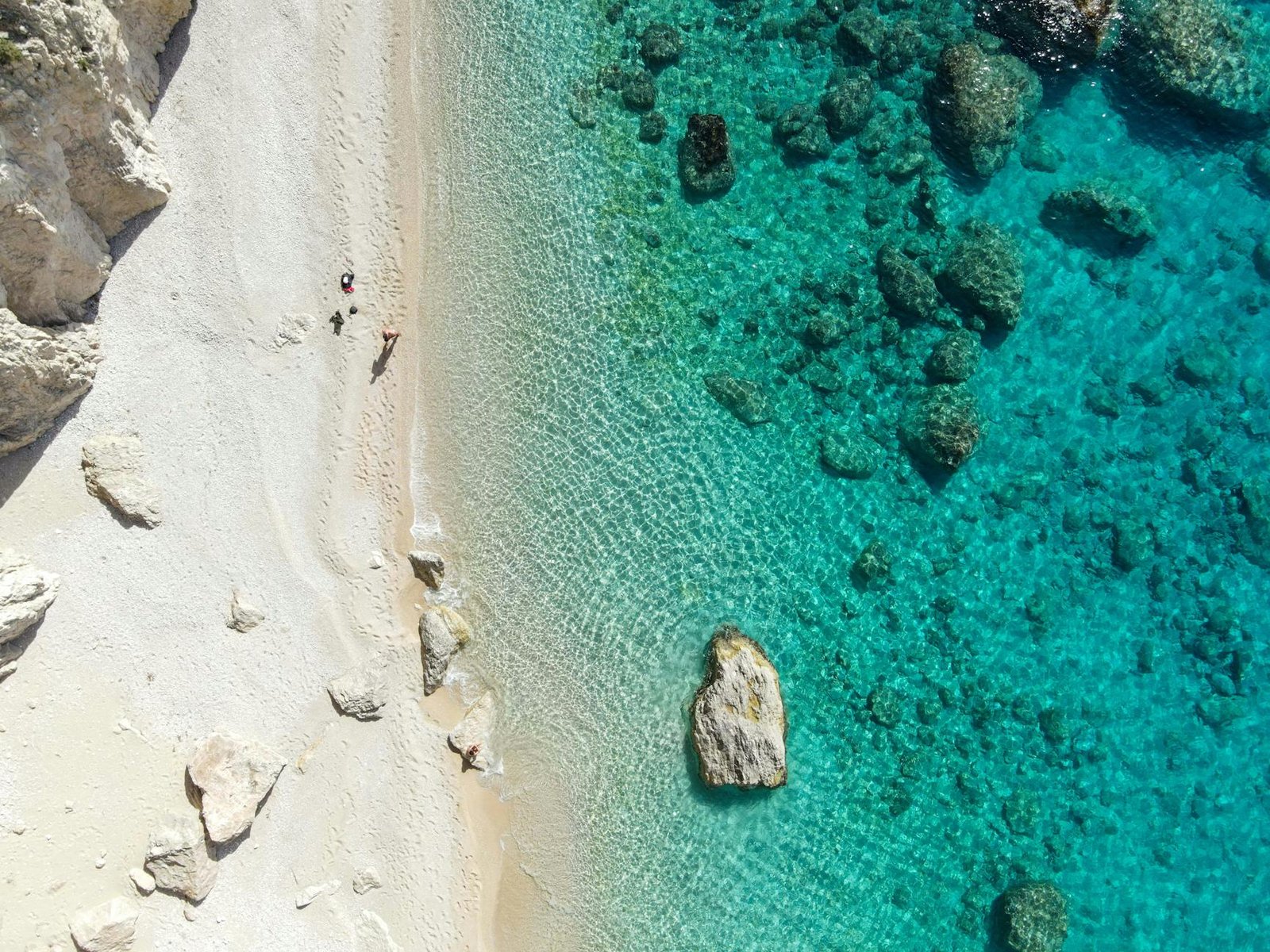 Le Futur du Travail : Gérer son Business en Ligne depuis n&rsquo;importe où en 2025